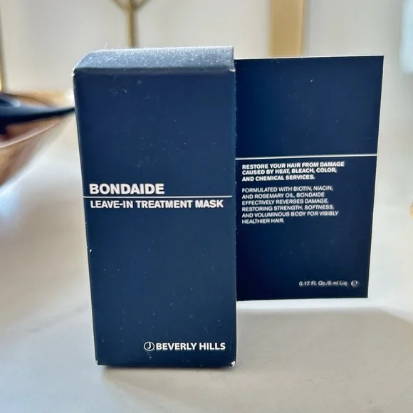 Beverly Hills Haircare Set with Bag - Picture 7 of 7